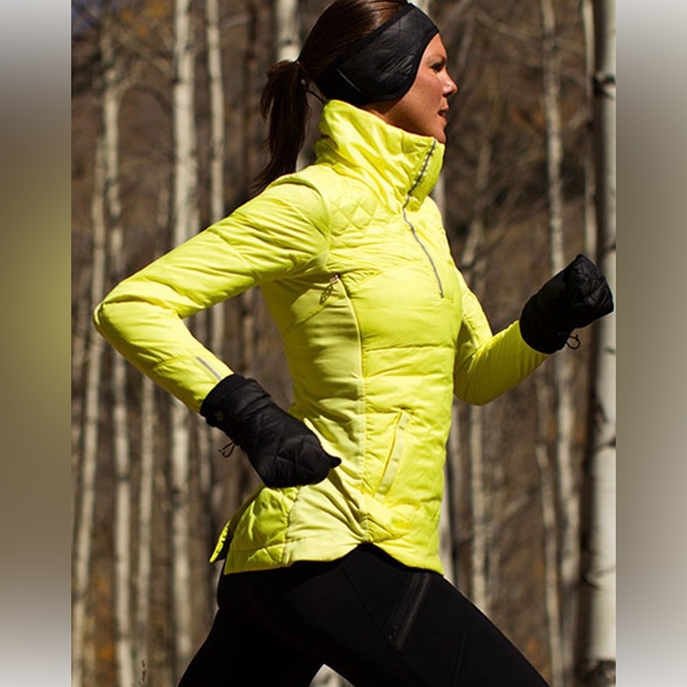 Lululemon What The Fluff Pullover 1/2 Zip Clarity Jacket. Size 4.